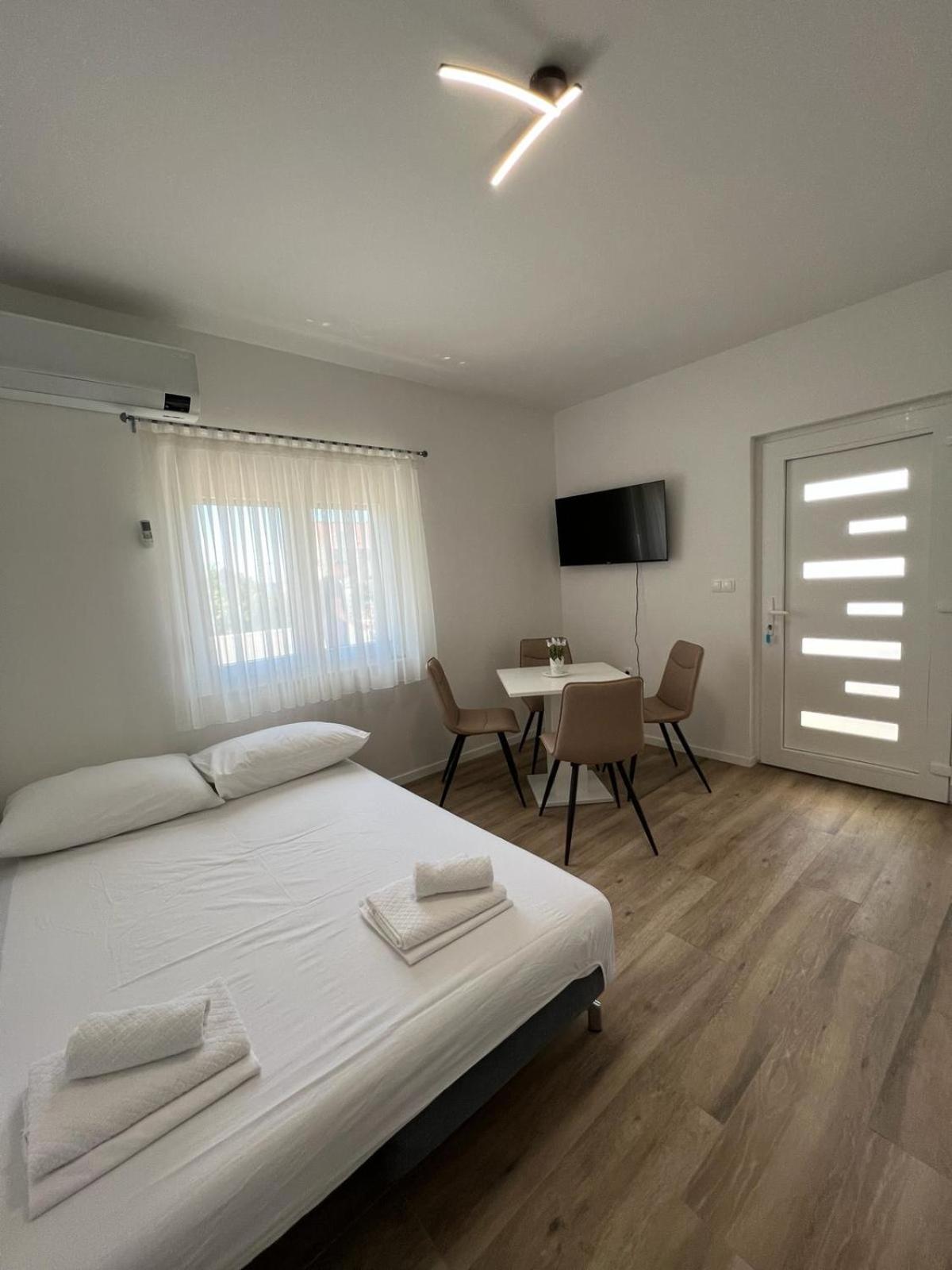 Apartments Mamma Mia Orebić Exterior foto